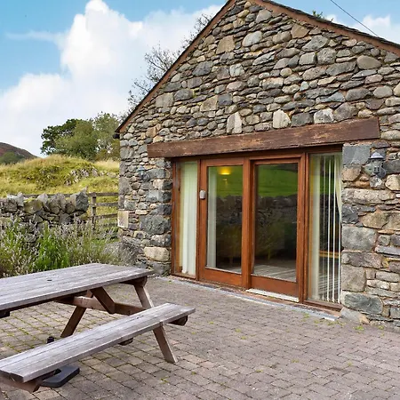 Hilltoft Barn